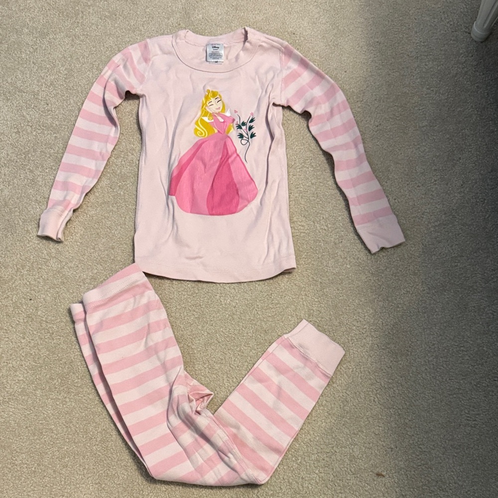 Hanna Anderson Disney Sleeping Beauty size 5 pajamas
